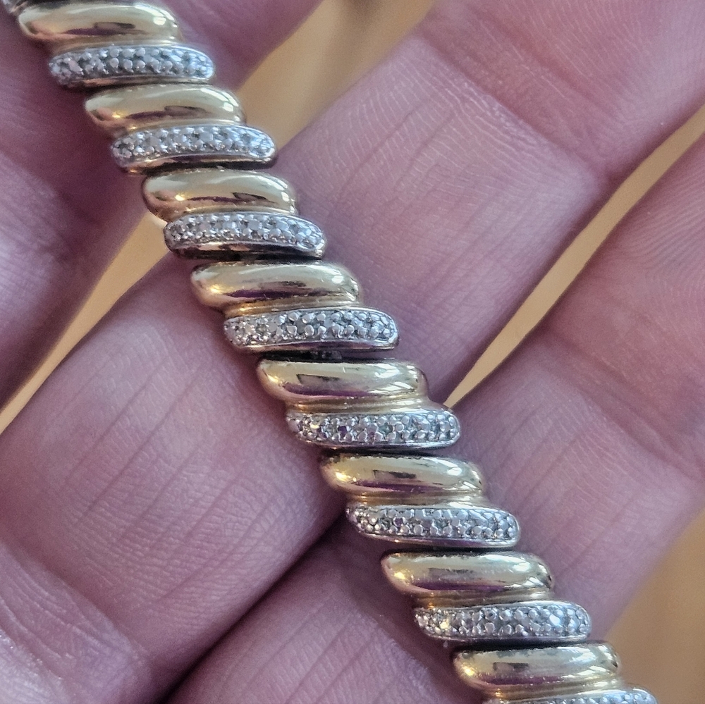 Elegant Gold and Sterling Silver Women's Bracelet Marked 925 - Picture 3 of 9
